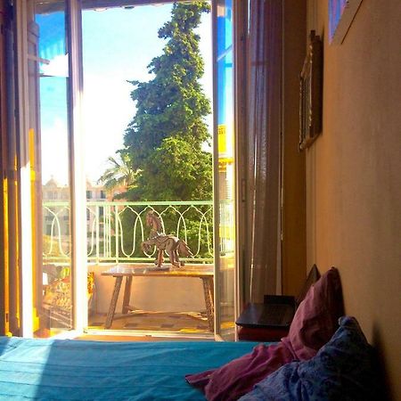 Home Stay - Baie Des Anges Ница Екстериор снимка