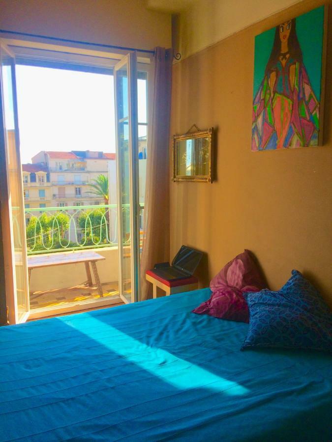 Home Stay - Baie Des Anges Ница Екстериор снимка